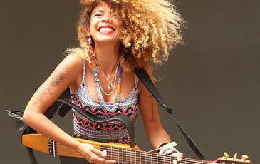 Flavia Coelho