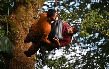 Spectacle déambulatoire en forêt : L’orée du réel