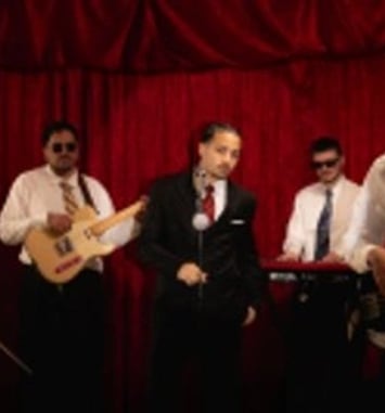 Théo Juice and The Sexy Music Live Band