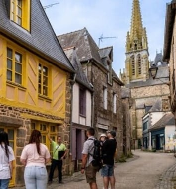 Visite guidée de Bazouges-la-Pérouse, Petite Cité de Caractère®