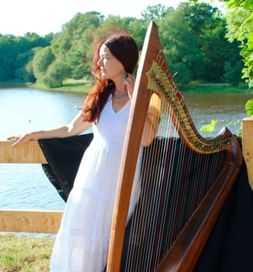 Lawena de Brocéliande harpiste chanteuse