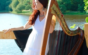 Lawena de Brocéliande harpiste chanteuse