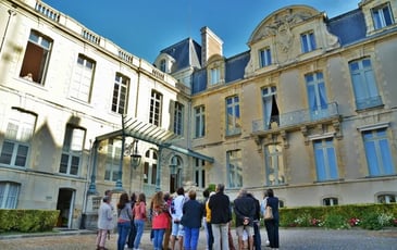 Visite commentée, L'hôtel de la Préfecture de région