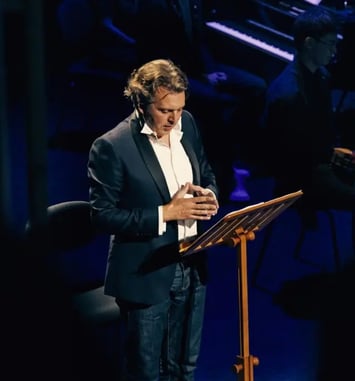 Je n'aime pas le classique mais avec Alex Vizorek j'aime bien