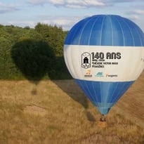 Vol en montgolfière – Les 140 ans du théâtre