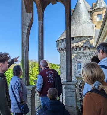 Visite guidée des extérieurs et terrasse nord du château de Châteaugiron