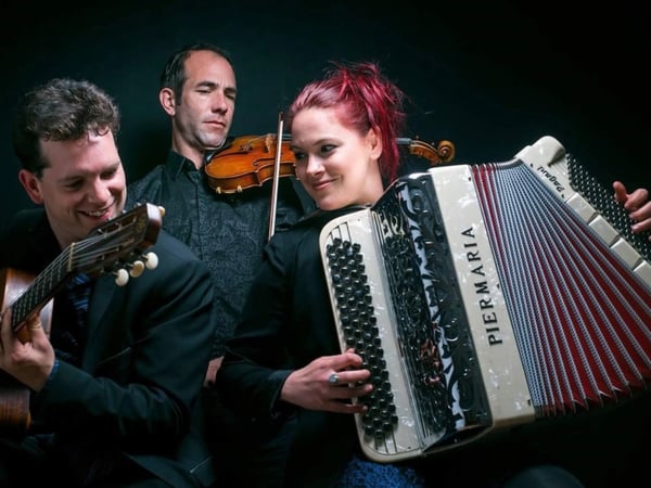 Maryll Abbas trio