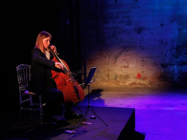 Coline Gaschot, Voyage au fil du temps